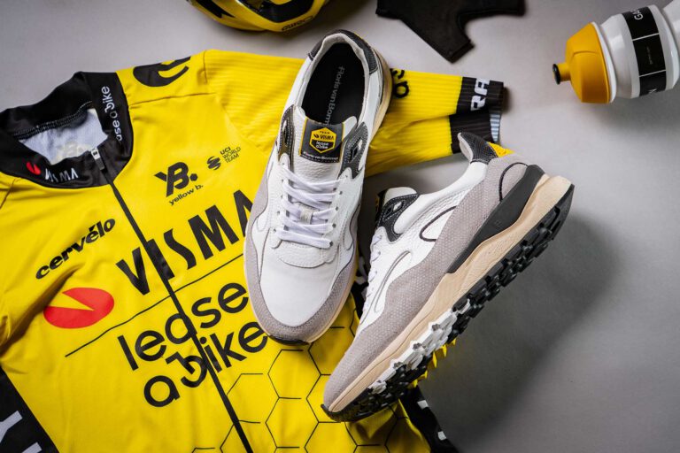 Floris van Bommel proudly presents another ‘Team Visma | Lease a Bike’ sneaker
