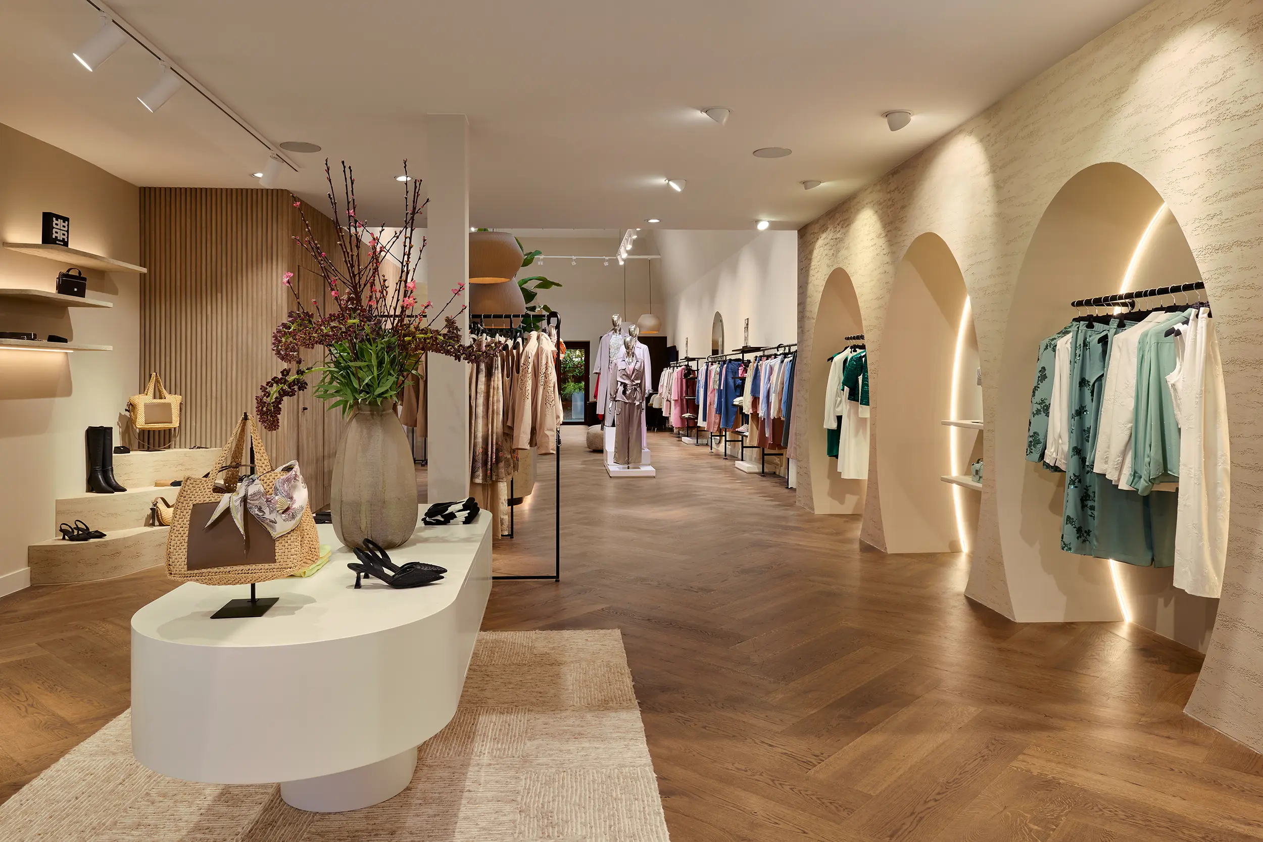 So_Case_Riani Store Laren-1 So Case Riani Store Laren